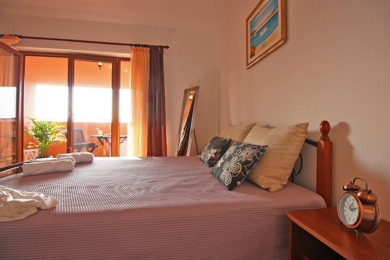 Brijunisol - 3 Apartments Top Position Near The Beautiful Beach Fažana Exterior foto
