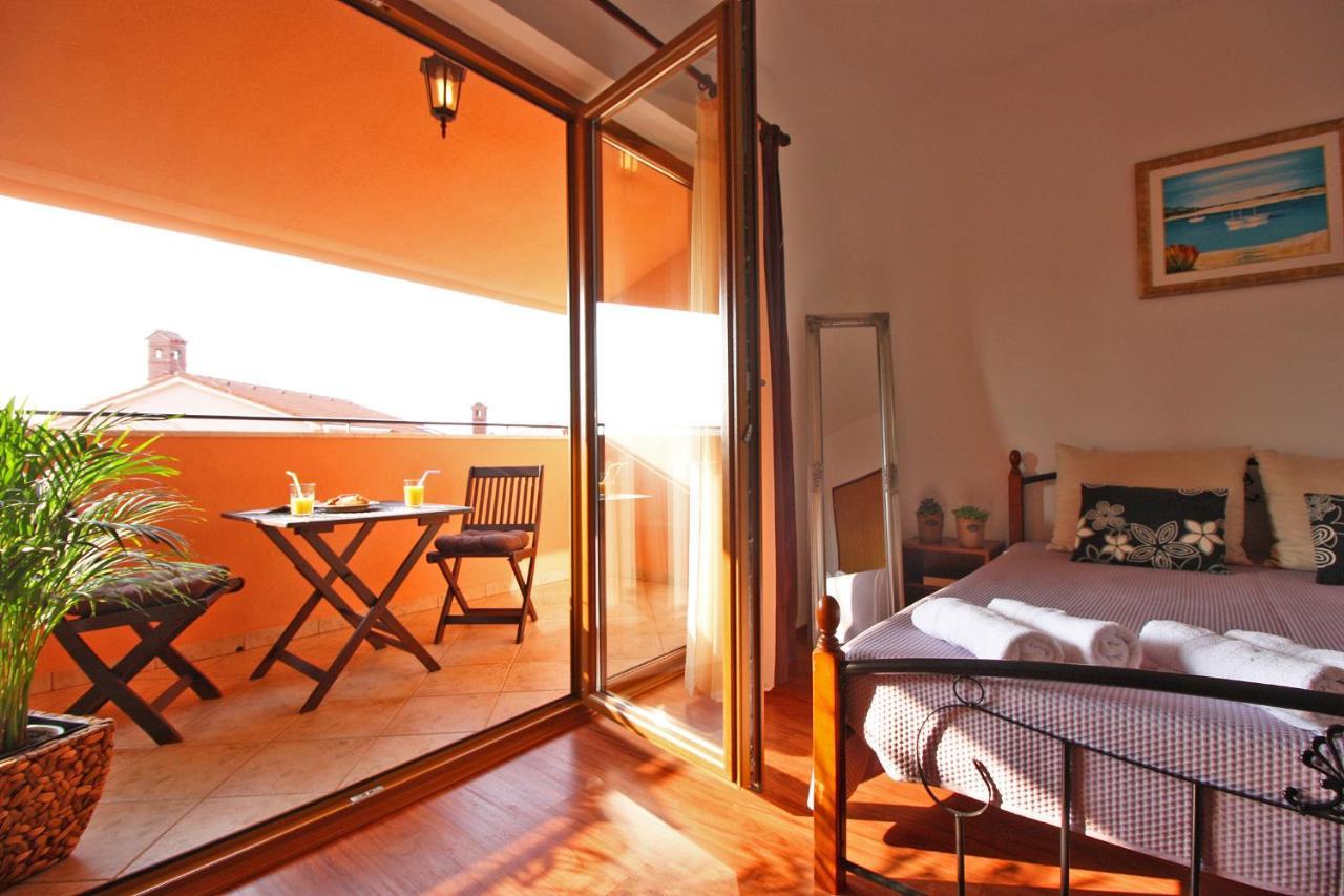 Brijunisol - 3 Apartments Top Position Near The Beautiful Beach Fažana Exterior foto