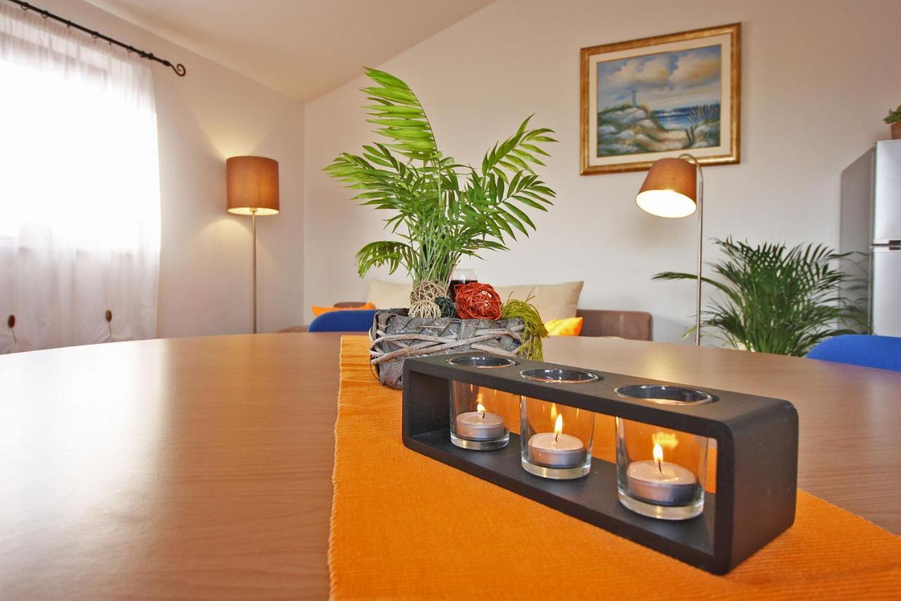 Brijunisol - 3 Apartments Top Position Near The Beautiful Beach Fažana Exterior foto