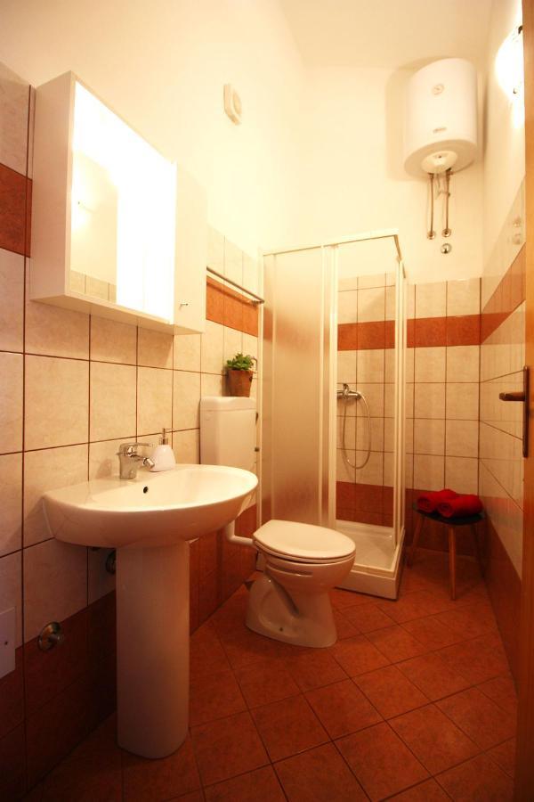 Brijunisol - 3 Apartments Top Position Near The Beautiful Beach Fažana Exterior foto
